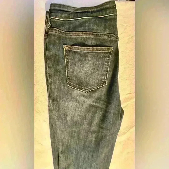 Size 32/14 Pilcro by Anthropologie Hi-rise jeans - Picture 6 of 10